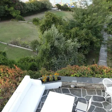 A Beautiful Beachfront Maisonette Casa vacanze *