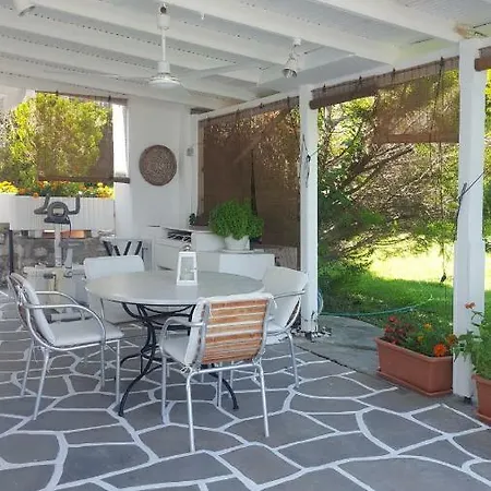 Casa vacanze A Beautiful Beachfront Maisonette